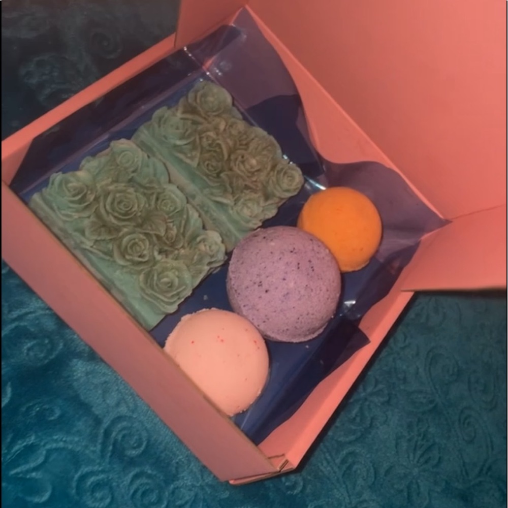Gift boxes